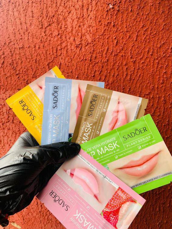 Lip mask