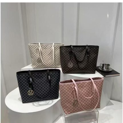 M logo Bag