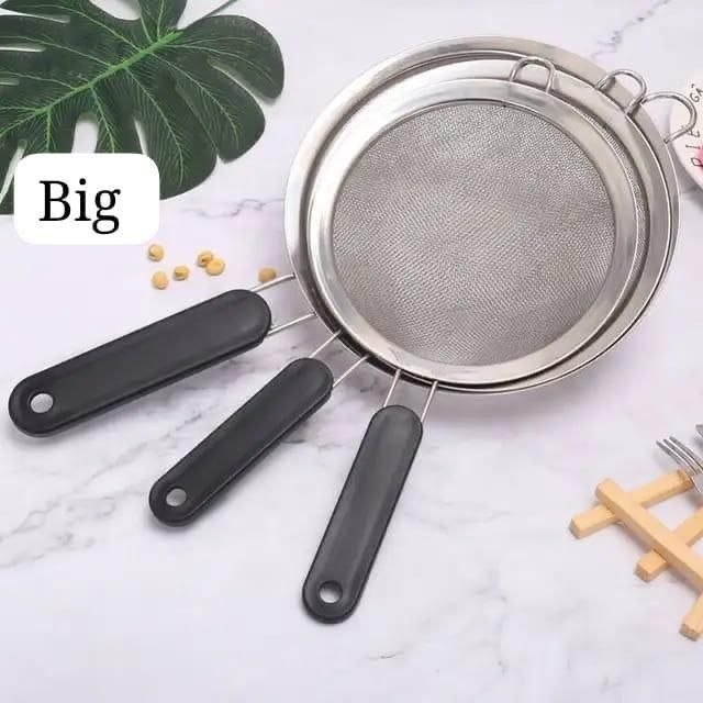 Black handle sieve