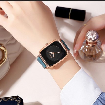 Watch 10