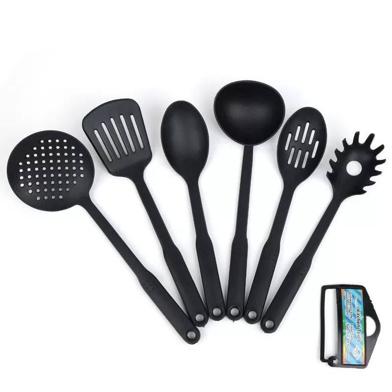 Plastic set of spoon
