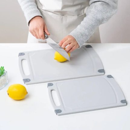 Strong chopping board