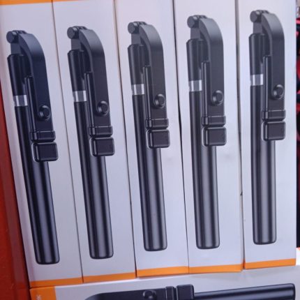 R15 -L  Long Selfie stand